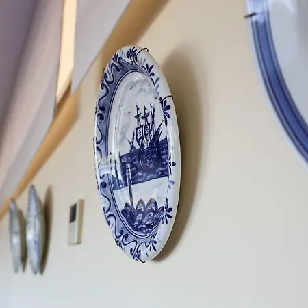 Hotel De 4*