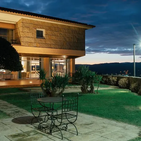 De Valença Hotel